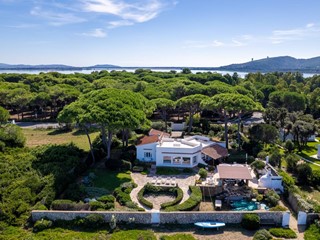 Villa in Affitto a Orbetello, 20'000€, 184 m²