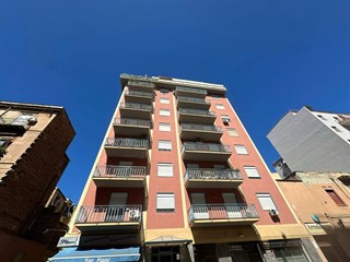 Appartamento in Vendita a Palermo, 190'000€, 133 m²