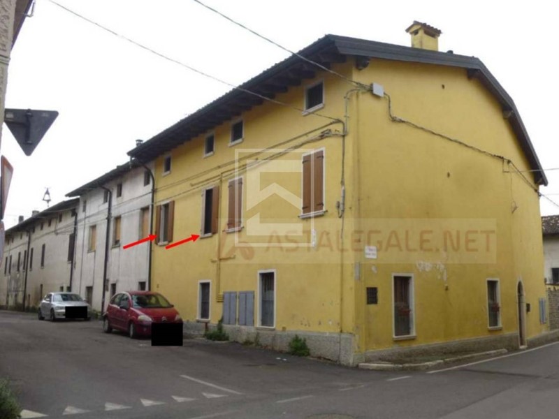 Trilocale in Vendita a Lonato del Garda, 103'950€, 77 m²