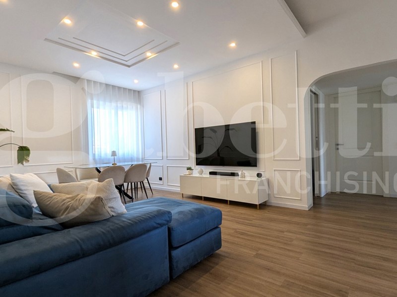 Quadrilocale in Vendita a Bacoli, 365'000€, 115 m²