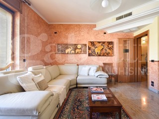 Villa in Vendita a Vasto, 990'000&euro;, 718 m²