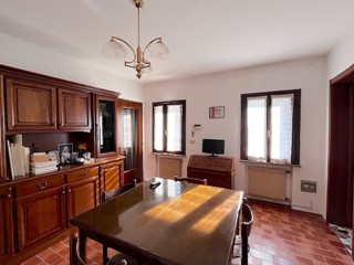 Casa Indipendente in Vendita a Ponte di Piave, 225'000€, 250 m², arredato