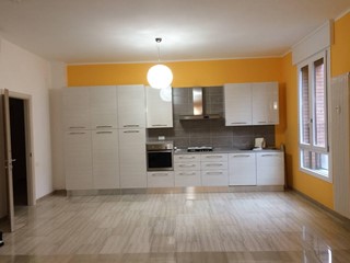 Quadrilocale in Vendita a Ferrara, 320'000€, 128 m², arredato