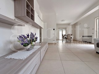 Trilocale in Vendita a Angri, 278'000€, 109 m²