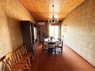 Casa Indipendente in Vendita a Fabrica di Roma, 199'000€, 415 m²