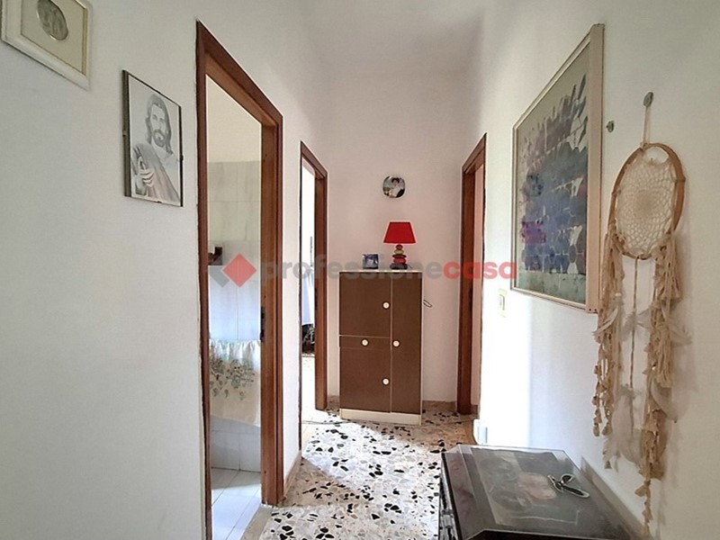 Casa Indipendente in Vendita a Cisterna di Latina, 299'000€, 250 m²