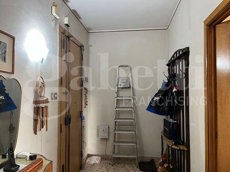 Quadrilocale in Vendita a Tremestieri Etneo, 145'000€, 117 m²