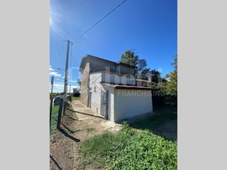 Casa Indipendente in Vendita a Rovigo, 75'000€, 140 m²