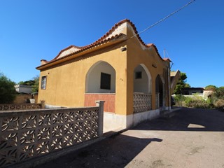 Villa in Vendita a Maruggio, 137'000€, 175 m², arredato