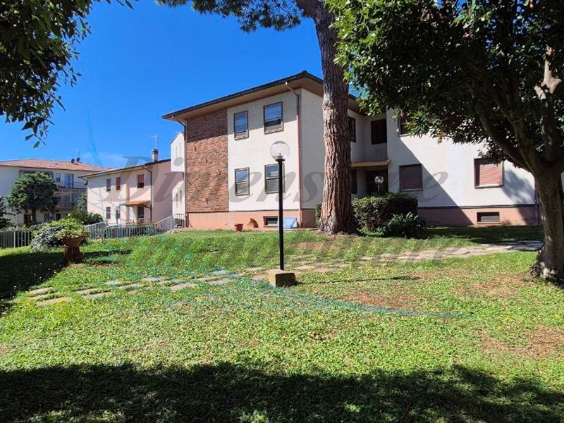 Quadrilocale in Vendita a Rosignano Marittimo, zona Rosignano Solvay, 199'000€, 90 m², con Box