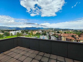 Appartamento in Vendita a Ponte San Pietro, 149'000&euro;, 170 m²