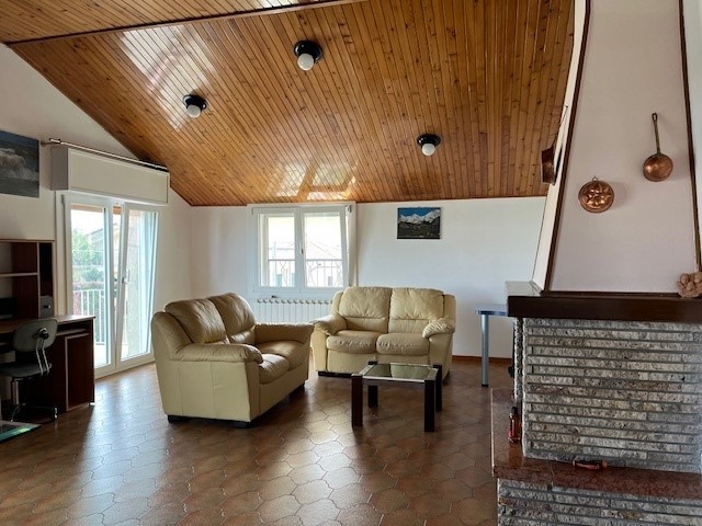 Quadrilocale in Affitto a Riccione, 850€, 110 m²