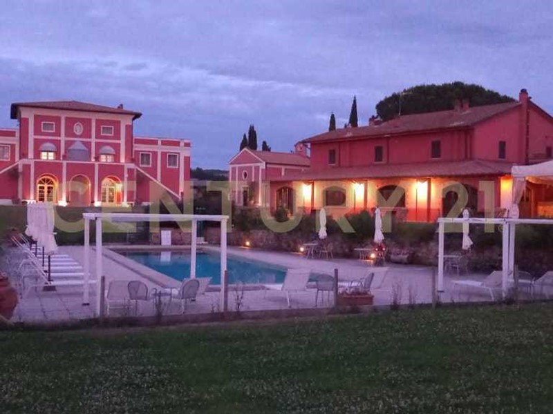 Attività commerciale in Vendita a Capalbio, zona Capalbio, 9'500'000€, 1000 m², arredato