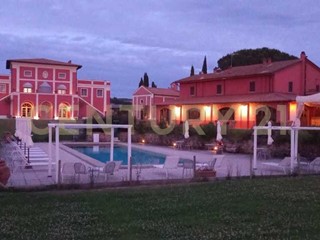 Attività commerciale in Vendita a Capalbio, zona Capalbio, 9'500'000€, 1000 m², arredato