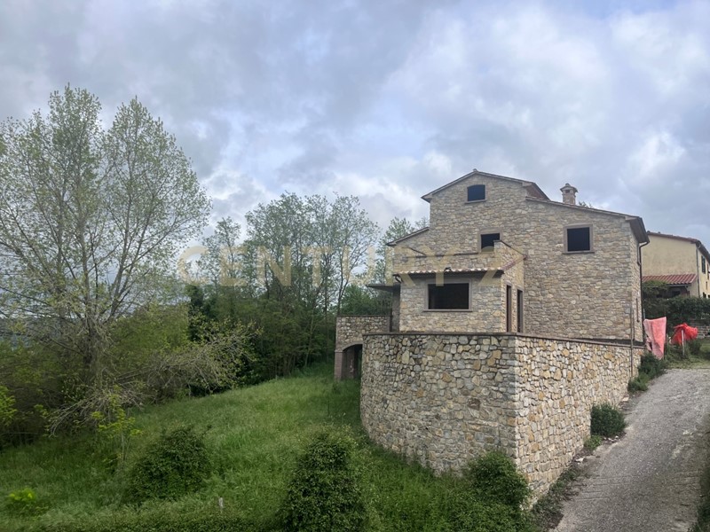 Casa Indipendente in Vendita a Manciano, 198'000€, 220 m², con Box