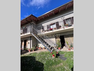 Casa Semi Indipendente in Vendita a Manciano, zona Poggio Murella, 220'000&euro;, 165 m², con Box