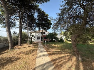 Villa in Vendita a Mazara del Vallo, 300 m², con Box