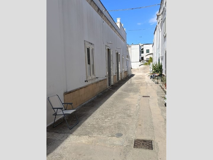 Casa Indipendente in Vendita a Martano, 110'000€, 83 m², arredato