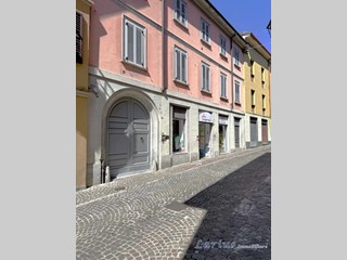 Trilocale in Vendita a Asso, 98'000&euro;, 104 m²