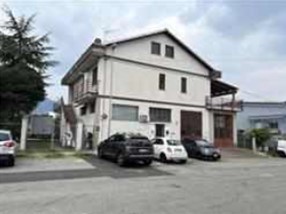 Casa Indipendente in Vendita a Alpignano, 150'000€, 572 m²