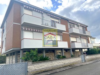 Quadrilocale in Vendita a Cascina, zona Casciavola, 268'000€, 100 m², con Box