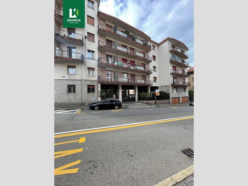Quadrilocale in Vendita a Varese, 99'000€, 93 m²