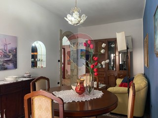 Quadrilocale in Vendita a Siracusa, 78'000€, 97 m²