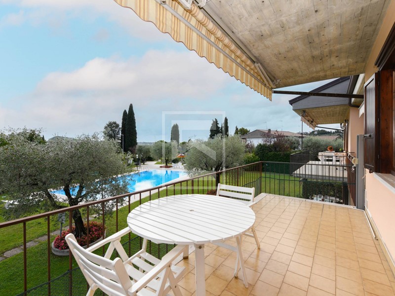 Trilocale in Vendita a San Felice del Benaco, 289'000€, 80 m²