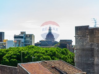 Quadrilocale in Vendita a Catania, 70'000&euro;, 85 m²
