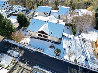 Villa in Vendita a Centro Valle Intelvi, 318'000€, 291 m²