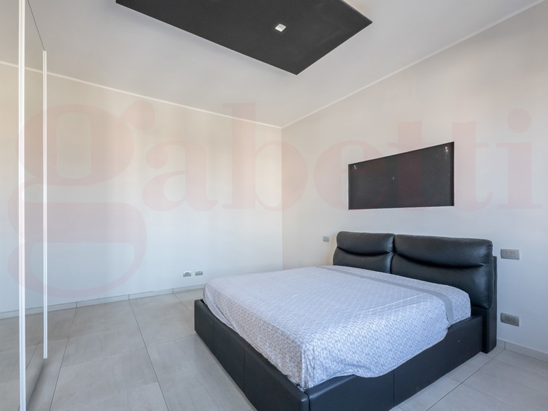 Bilocale in Vendita a Torino, 98'000€, 68 m²