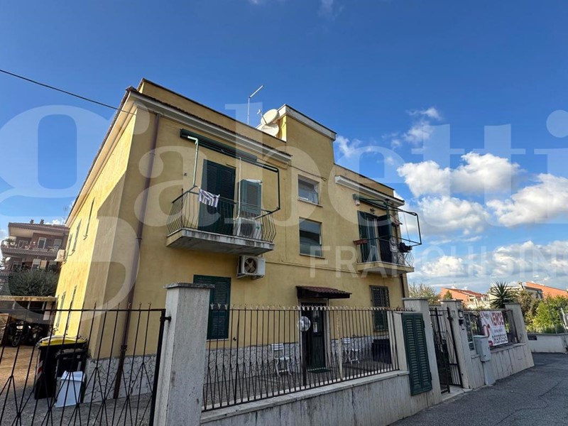 Bilocale in Vendita a Roma, 129'000&euro;, 45 m²