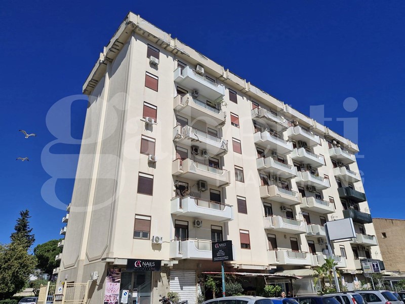 Quadrilocale in Vendita a Palermo, 188'000€, 135 m²