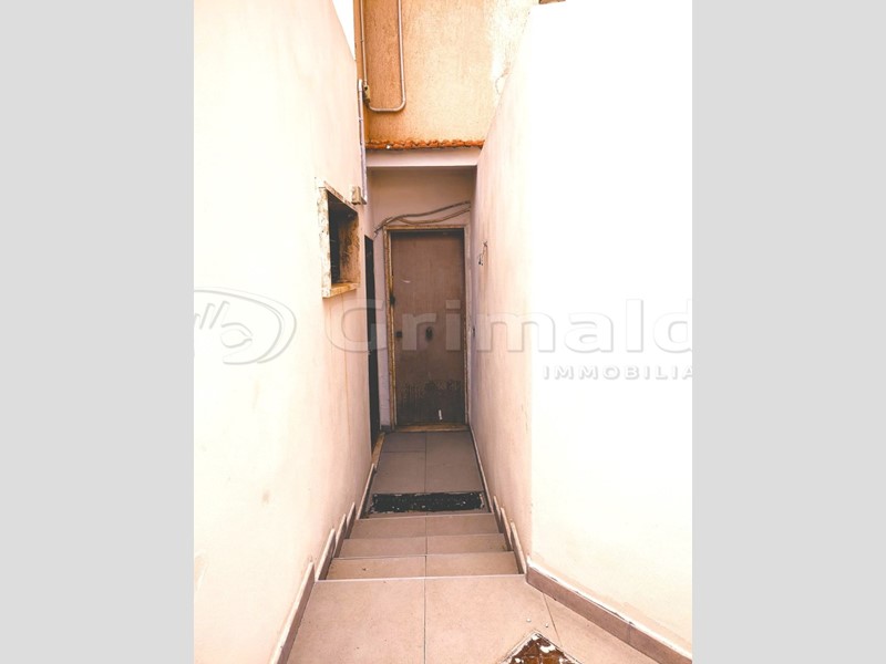 Trilocale in Affitto a Giugliano in Campania, 500€, 75 m², con Box