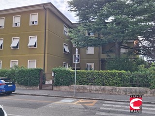 Trilocale in Vendita a Brescia, 210'000€, 138 m²