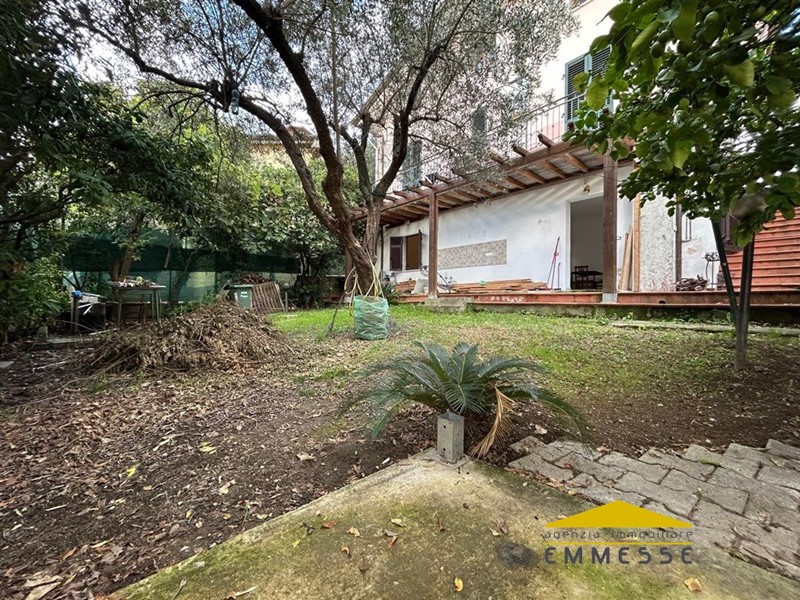 Bilocale in Vendita a Massa, 150'000€, 45 m²