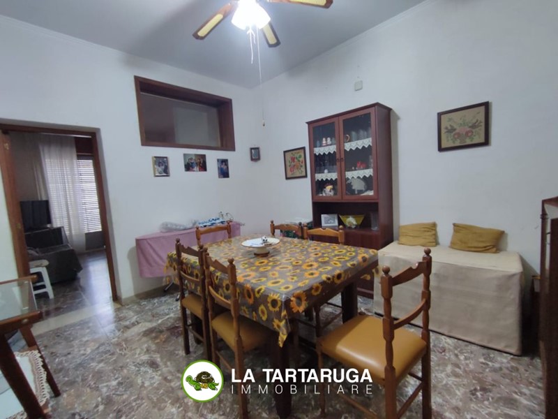 Casa Semi Indipendente in Vendita a Pagliara, 75'000€, 100 m²