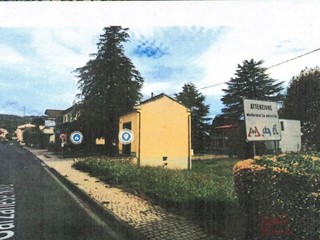 Negozio in Vendita a Massarosa, 65'000€, 54 m²