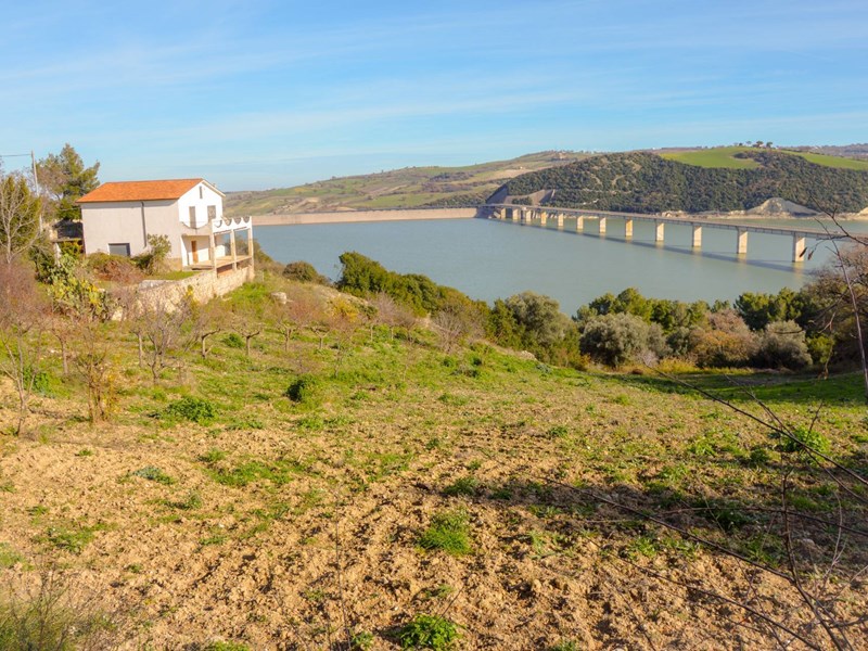 Villa in Vendita a Guardialfiera, 179'900€, 213 m²