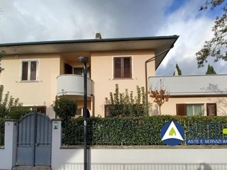 Casa Indipendente in Vendita a Santa Croce sull'Arno, 331'599€, 228 m²