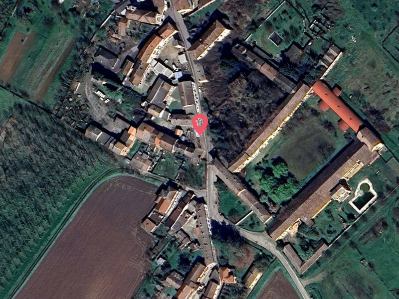 Terreno agricolo in Vendita a Semiana, 17'708€, 753 m²