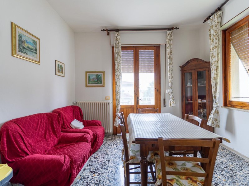 Appartamento in Affitto a Vinci, zona Sovigliana, 400€, 110 m², arredato