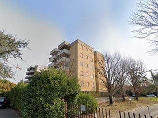 Magazzino in Vendita a Cesano Maderno, 16'700€, 68 m²