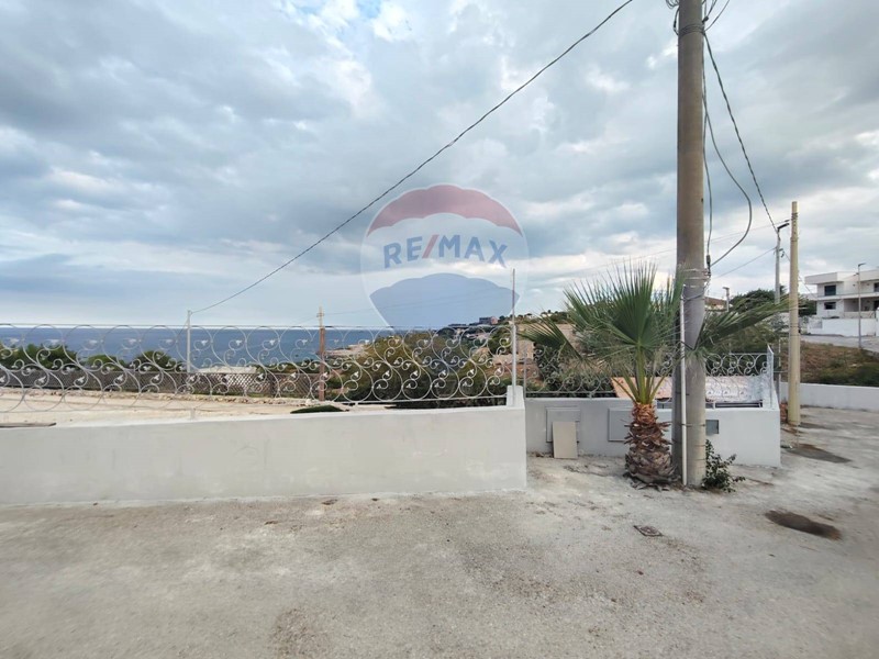 Villa in Vendita a Augusta, 455'000€, 220 m²