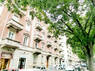 Quadrilocale in Vendita a Torino, 215'000€, 118 m²