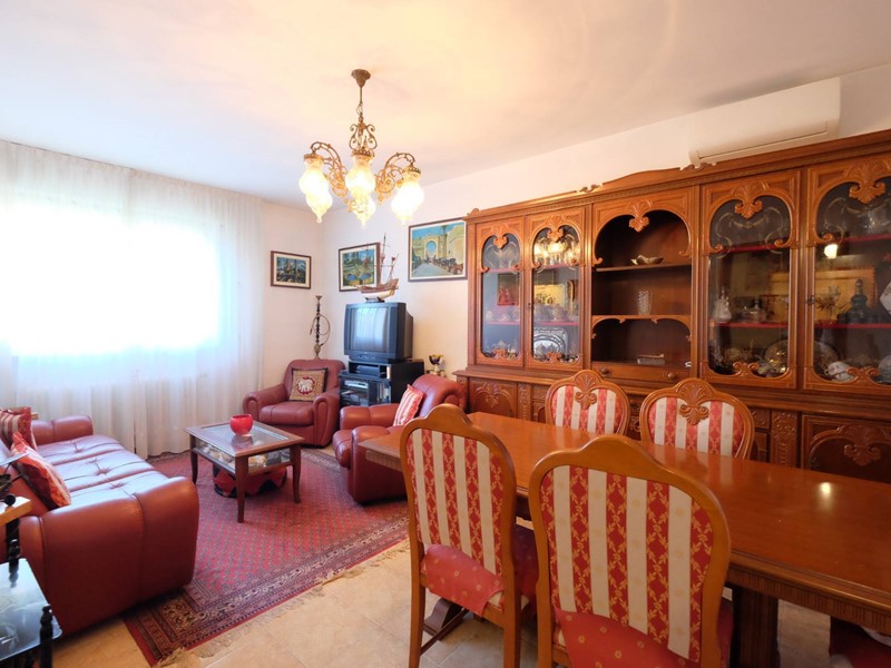 Appartamento in Vendita a Pordenone, 147'000€, 130 m²