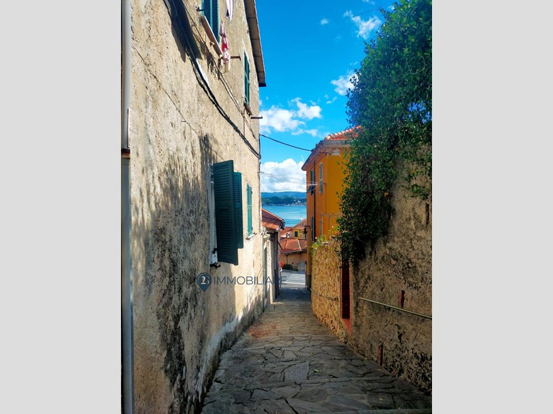 Trilocale in Vendita a Portovenere, 110'000€, 50 m²