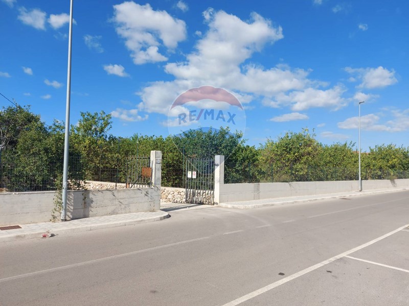 Terreno agricolo in Vendita a Priolo Gargallo, 22'000€, 1769 m²