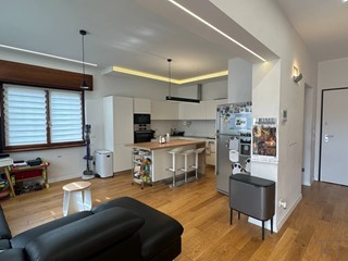 Casa Semi Indipendente in Vendita a Brusaporto, 230'000€, 150 m²