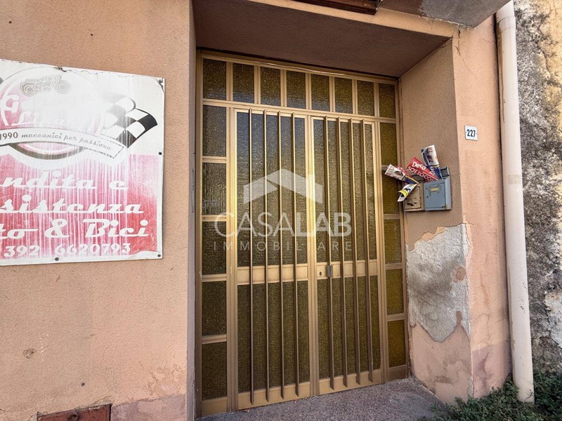 Trilocale in Vendita a Carini, 58'000€, 95 m²